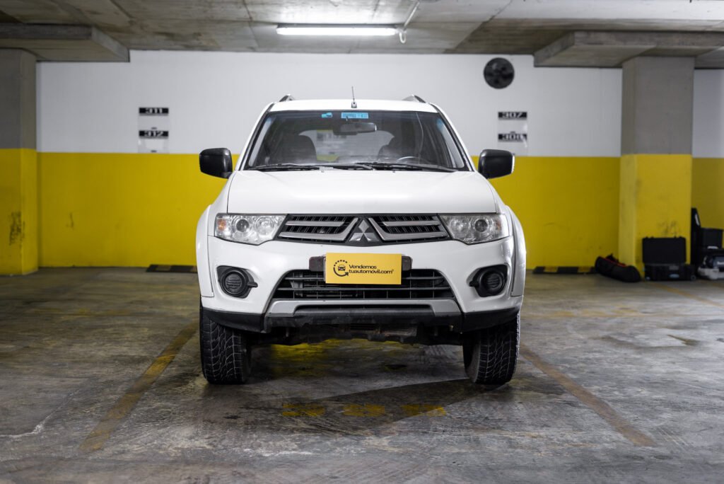 Mitsubishi Montero Sport 2.5 2015