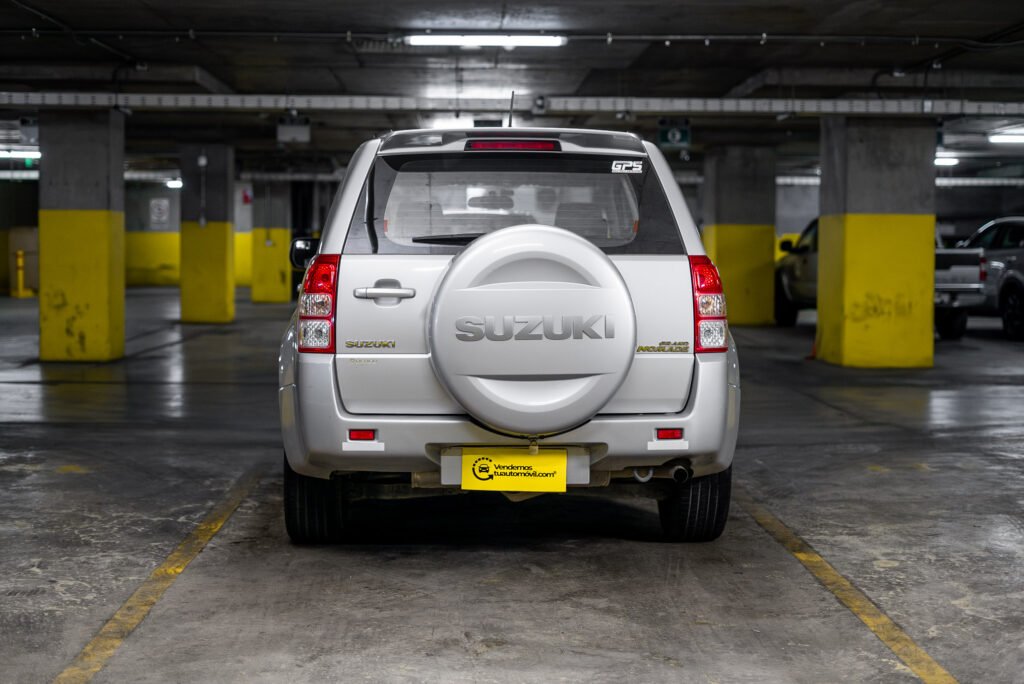 Suzuki Grand Nomade 2.4 2014