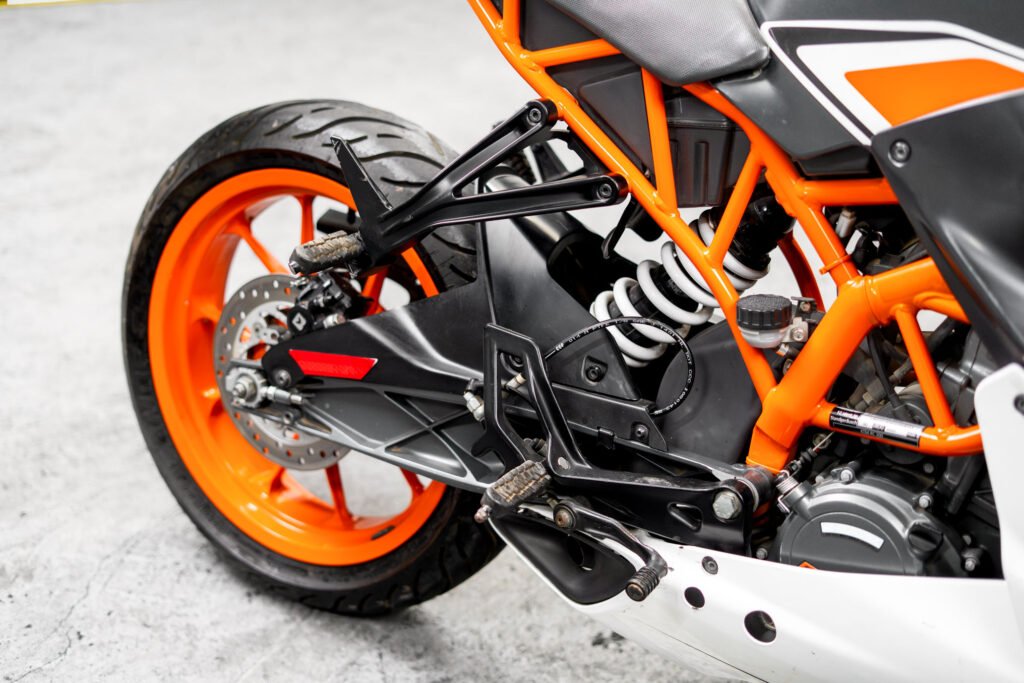 KTM RC200 2017