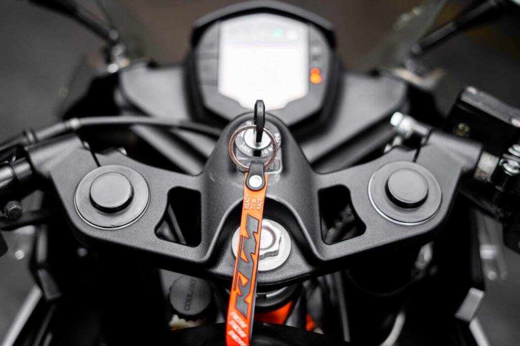 KTM RC200 2017
