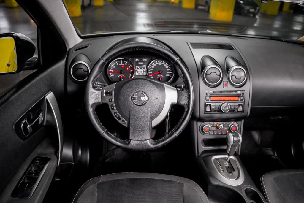 Nissan Qashqai+2 2.0 2014