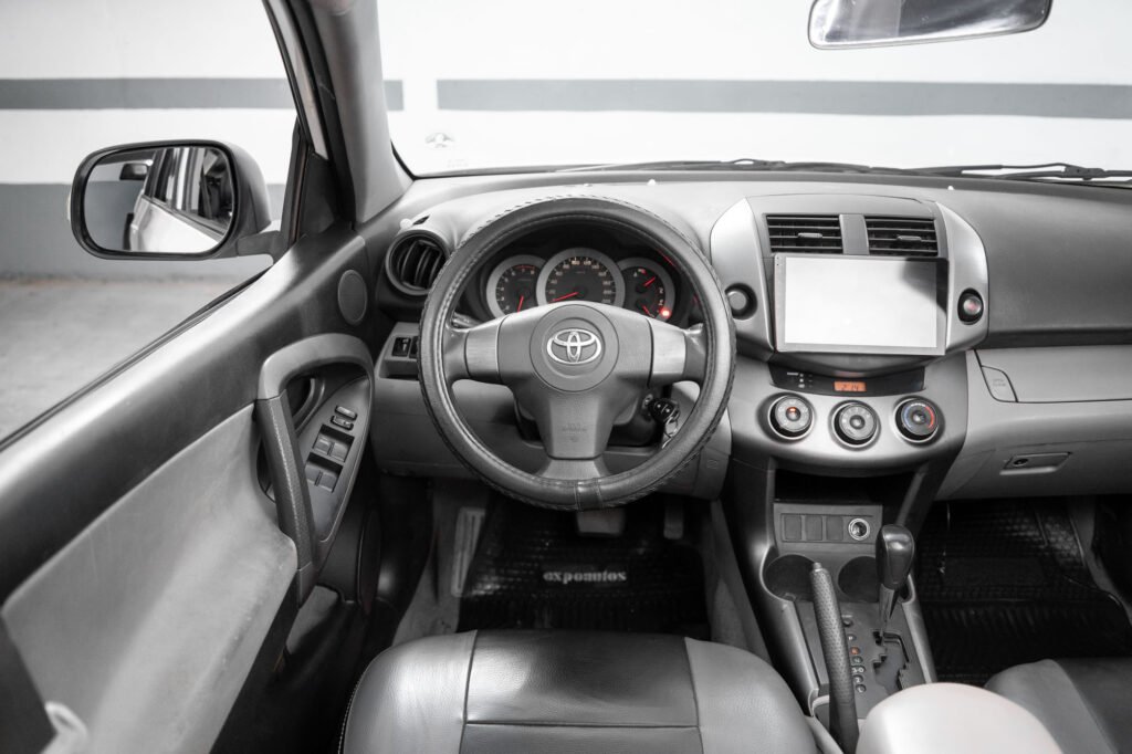 Toyota Rav4 2.4 2011
