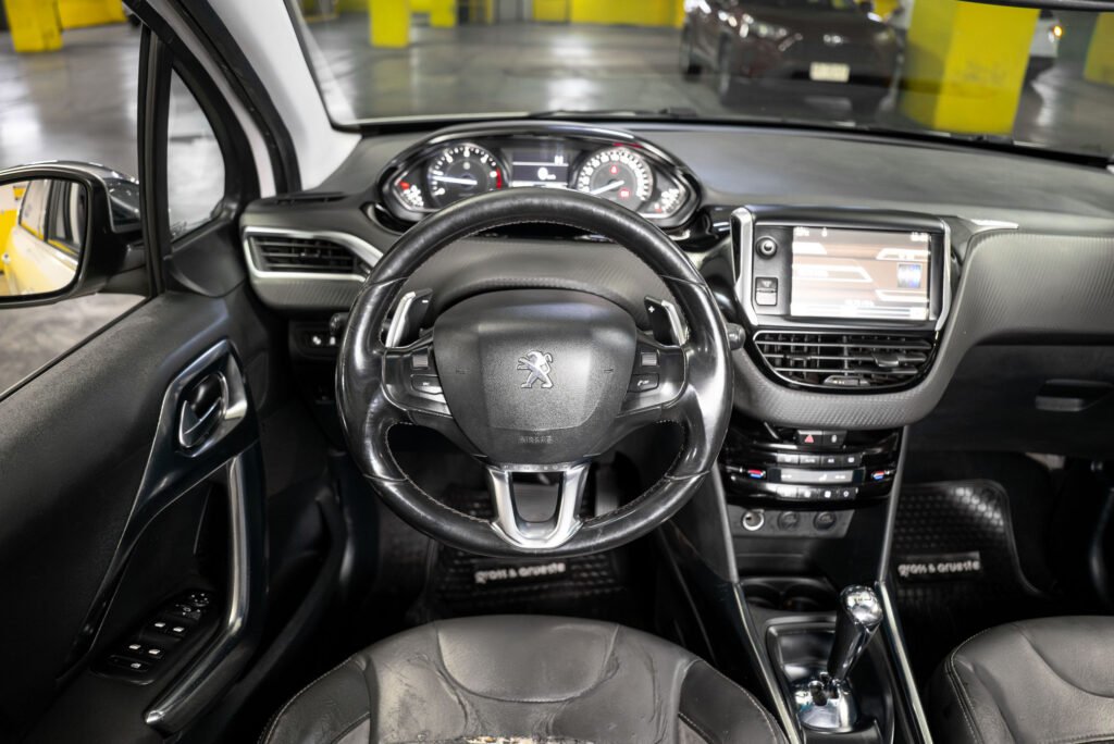 Peugeot 2008 1.6 2014