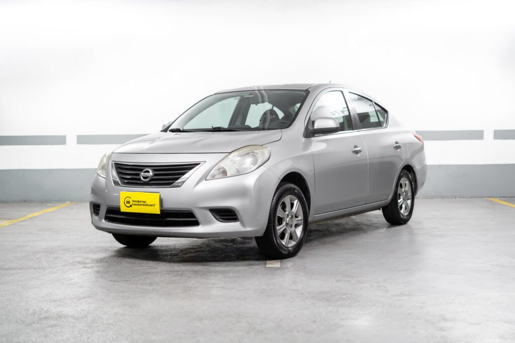 Nissan Versa 1.6 2013