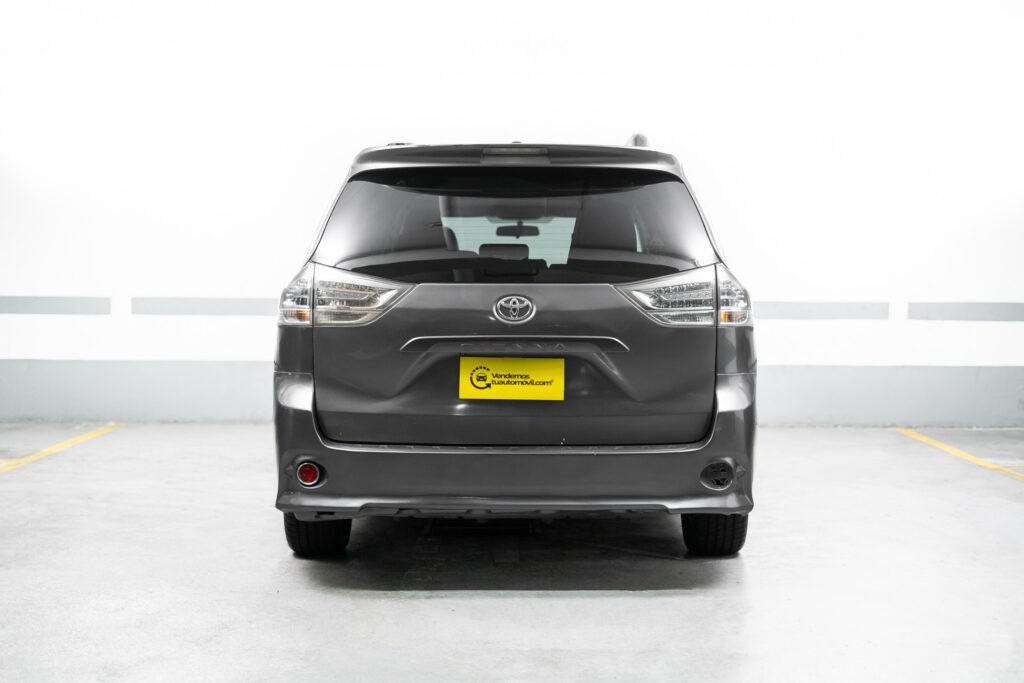 Toyota Sienna 3.5 2011