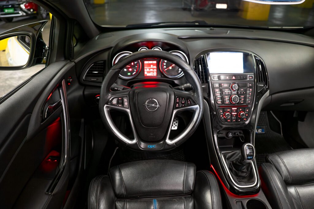 Opel Astra OPC 2.0 2014