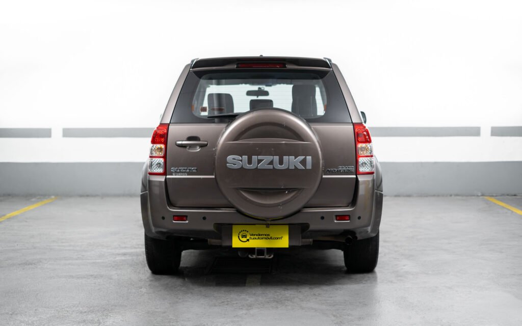 Suzuki Grand Nomade 2.4 2016