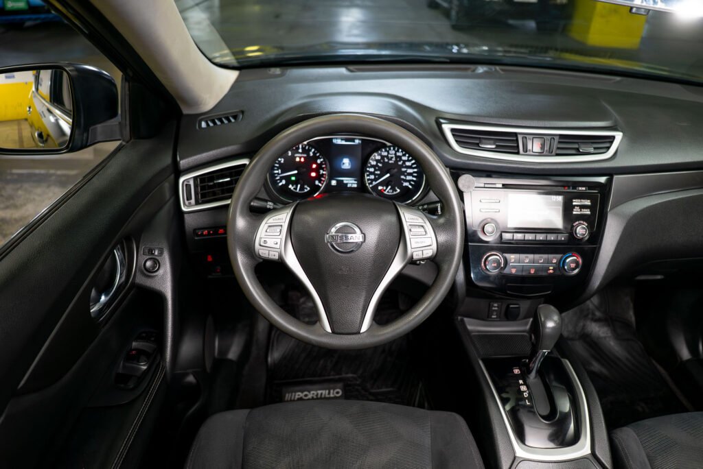 Nissan X-trail 2.5 2015
