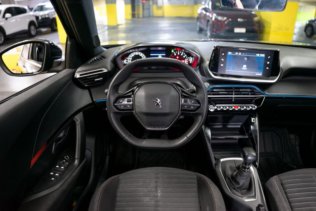 Peugeot 2008 1.2 2023