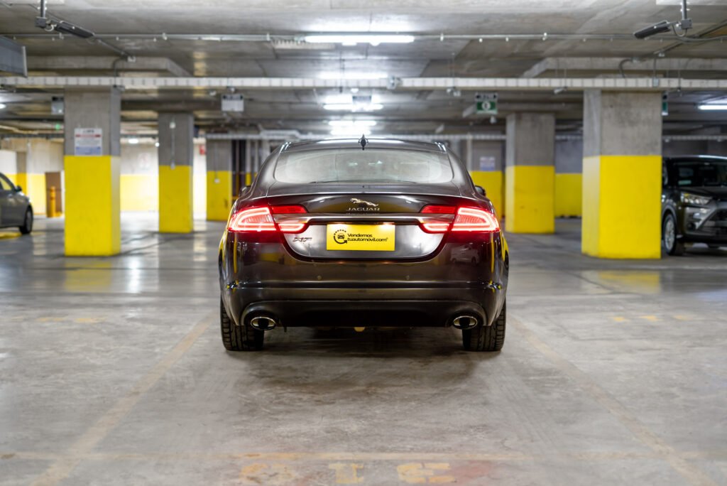 Jaguar XF 2.0 2015