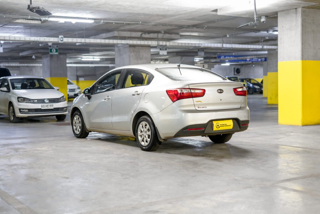 Kia Rio4 1.4 2013