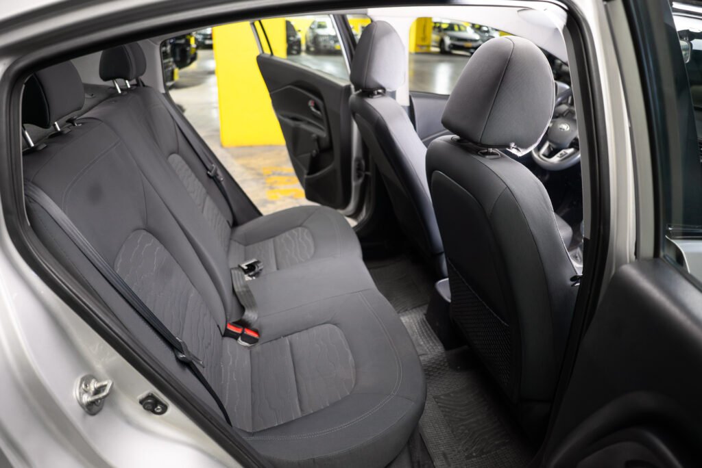 Kia Rio4 1.4 2013